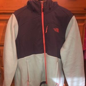 Women’s Extra Large North face Hooded Fleece